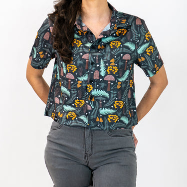 FlexGRID Button Up - Cropped Girls Pull Up Not Out Green Floral